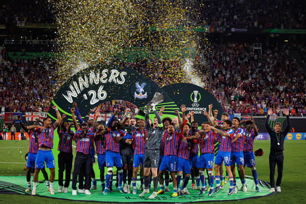 Players of Crystal Palace seen celebrating with trophy during UEFA Conference League 2026 final game between teams of Crystal Palace FC and Rayo Vallecano de Madrid (Maciej Rogowski Ball Raw Images) Leipzig Red Bull Arena Germany Copyright: xMaciejxRogowskix maciejrogowski_conferenceleaguefinal_2526_crystalpalace_rayovallecano-202