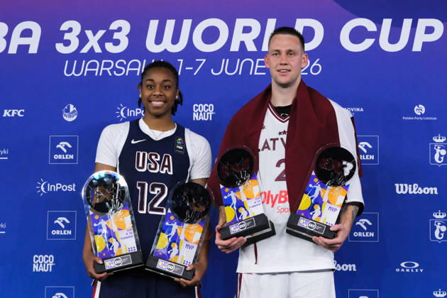 June 7, 2026, Warsaw, Masovian Voivodeship, Poland: USA s MIKAYLAH WILLIAMS (12) and Latvia s KARLIS LASMANIS (2) stand with their awards during the prize ceremony at the conclusion of the 2026 FIBA 3x3 Basketball World Cup in Warsaw, Poland. Warsaw Poland - ZUMAk204 20260607_zip_k204_076 Copyright: xRomanxKozielx