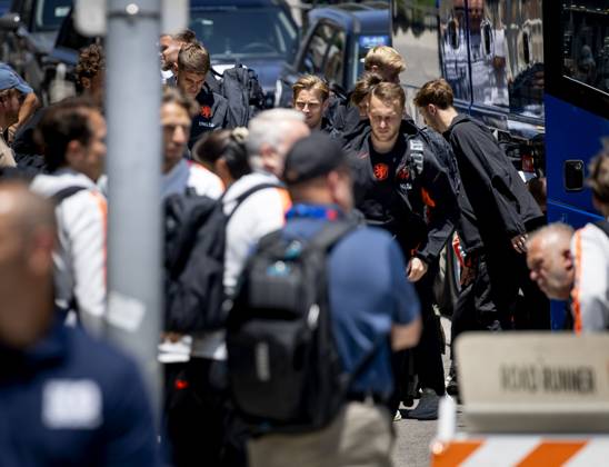 Football, Netherlands national team, Arrival at the team headquarters in Kansas