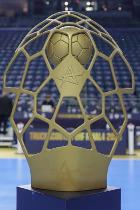 13 06 2026, xgox, handball EHF Champions League semi-final SC Magdeburg Füchse Berlin v l symbol image, symbol photo, cup, trophy, Cup Cologne