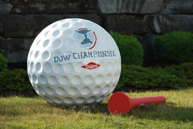 Dow Championship MIDLAND, MICHIGAN - JUNE 12: A giant golf ball and tee are display at the Dow Championship at Midland Country Club in Midland, Michigan, USA on Friday, June 12, 2026. Midland Michigan United States  Copyright: xJorgexLemusx originalFilename:lemus-dowchamp260612_npf5c