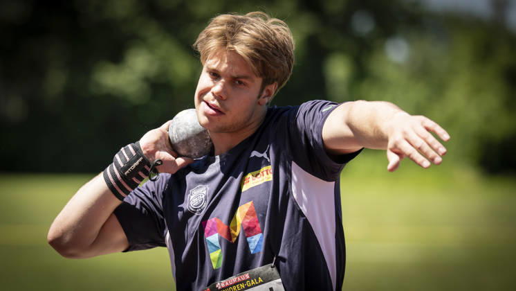 MANNHEIM, GERMANY - JUNE 13, 2026 : Simon Kunkel (GER USC Mainz) competing in the men’s U20 shot put during the Juniorengala 2026 at Michael-Hoffmann-Stadion on June 13, 2026 in Mannheim, Germany. Baden-Wuerttemberg Germany Copyright: xAxelxKohringx