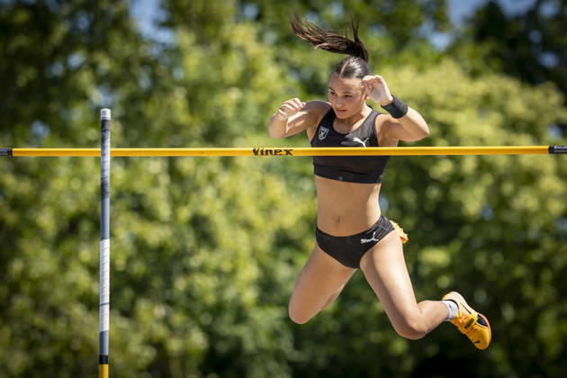 MANNHEIM, GERMANY - JUNE 13, 2026 : Eva Marie Weisbrodt (GER MTG Mannheim) competing in the women’s U20 pole vault during the Juniorengala 2026 at Michael-Hoffmann-Stadion on June 13, 2026 in Mannheim, Germany. Baden-Wuerttemberg Germany Copyright: xAxelxKohringx