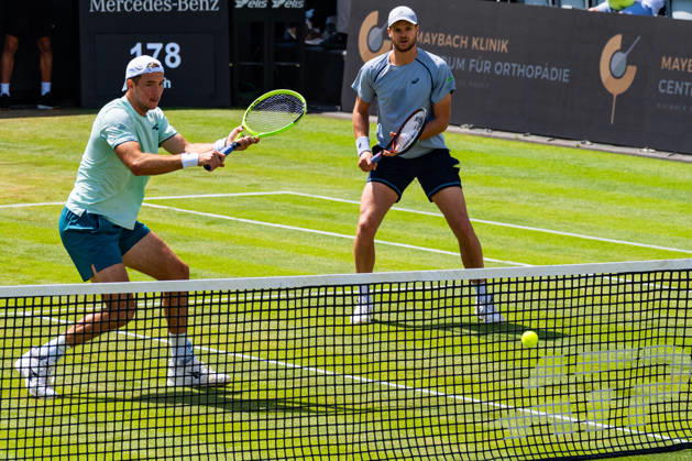 Stuttgart, GERMANY - June 14: Yannik Hanfmann (GER) and Jan-Lennard Struff (GER) during the Singles Final Match between Daniil Glinka (EST) and Stefanos Sakellaridis (GRC) vs. Yannik Hanfmann (GER) and Jan-Lennard Struff (GER) at BOSS OPEN 2026, Tennisanlage Weissenhof on June 14, 2026 in Stuttgart, Germany. Baden-Württemberg Germany Copyright: xTimoxSteinx
