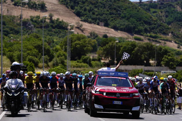 KM0 Car race during Stage 2 of the Giro Next Gen 2026, from Tropea to Crotone, Italy, Monday, June 15, 2026.  Copyright: xFabioxFerrari LaPressex