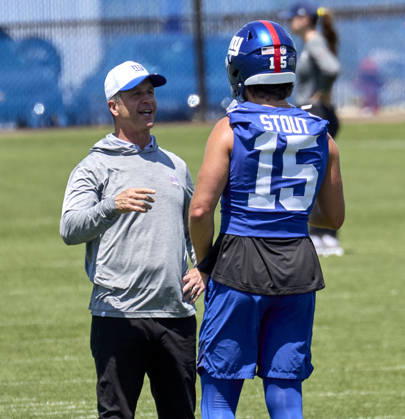 New York Giants head coach John Harbaugh and punter Jordan Stout (15) during minicamp held at the Quest Diagnostics Training Center in East Rutherford, New Jersey. CSM NFL, American Football Herren, USA 2026: NY Giants Minicamp June 09  - ZUMAc04_ 20260616_zma_c04_001 Copyright: xDuncanxWilliamsx