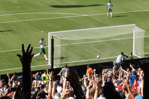 June 16, 2026, East Rutherford, New Jersey, USA: France s BRADLEY BARCOLA scores in the second half as France defeats Senegal 3-1 at FIFA World Cup, WM, Weltmeisterschaft, Fussball 2026 Group 1 match at New York New Jersey Stadium on June 16, 2026 in East Rutherford, New Jersey. East Rutherford USA - ZUMAb148 20260616_zap_b148_045 Copyright: xBryanxSmithx