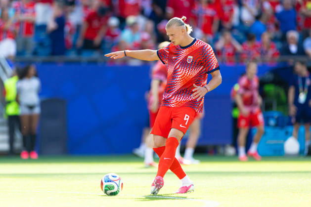 June 16, 2026; Foxborough, Massachusetts, USA; Norway forward Erling Haaland (9) passes the ball ahead of a FIFA World Cup, WM, Weltmeisterschaft, Fussball 2026 Group I match between Iraq and Norway at Boston Stadium. (c) CSM - ZUMAc04_ 20260616_zma_c04_101 Copyright: xBurtxGranofskyx