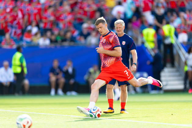 June 16, 2026; Foxborough, Massachusetts, USA; Norway forward Alexander Sorloth (7) takes a shot ahead of a FIFA World Cup, WM, Weltmeisterschaft, Fussball 2026 Group I match between Iraq and Norway at Boston Stadium. (c) CSM - ZUMAc04_ 20260616_zma_c04_106 Copyright: xBurtxGranofskyx