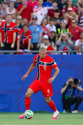 June 16, 2026; Foxborough, Massachusetts, USA; Norway forward Erling Haaland (9) dribbles towards the goal in a FIFA World Cup, WM, Weltmeisterschaft, Fussball 2026 Group I match between Iraq and Norway at Boston Stadium. (c) CSM - ZUMAc04_ 20260616_zma_c04_110 Copyright: xBurtxGranofskyx