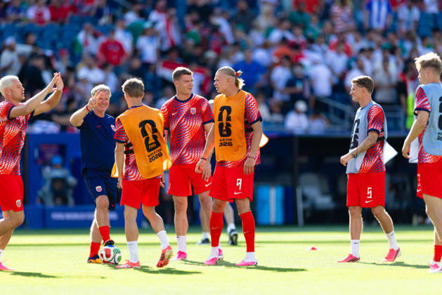 June 16, 2026; Foxborough, Massachusetts, USA; Norway forward Erling Haaland (9) and teammates warm up ahead of a FIFA World Cup, WM, Weltmeisterschaft, Fussball 2026 Group I match between Iraq and Norway at Boston Stadium. (c) CSM - ZUMAc04_ 20260616_zma_c04_120 Copyright: xBurtxGranofskyx