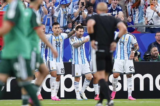 Football: 2026 World Cup Argentina s Lionel Messi (back, C) celebrates after scoring the opening goal in the first half of a World Cup Group J football match against Algeria at Kansas City Stadium in Kansas City, Missouri, on June 16, 2026.  A14AA0005619117P
