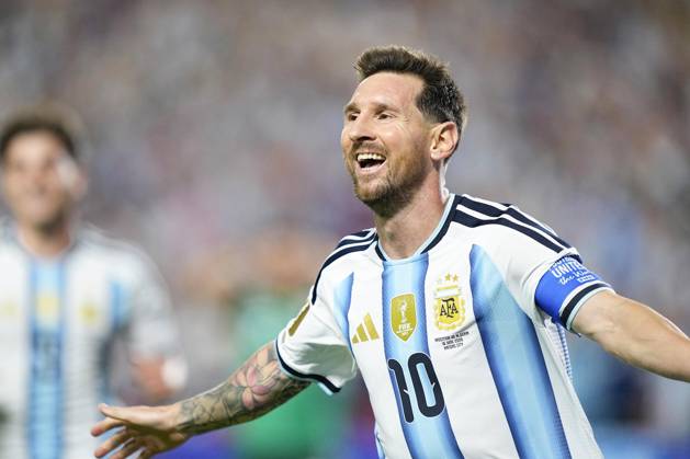 Football: 2026 World Cup Argentina s Lionel Messi reacts after scoring his second goal in the second half of a World Cup Group J football match against Algeria at Kansas City Stadium in Kansas City, Missouri, on June 16, 2026.  A14AA0005619125P