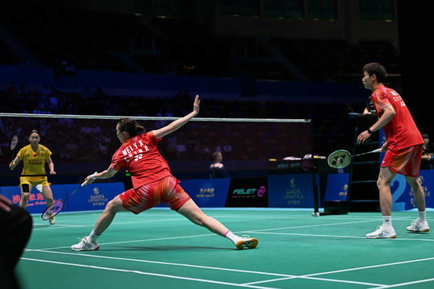 MACAO, CHINA - JUNE 19: Jiang Zhenbang and Wei Yaxin of China compete in the Mixed Doubles Quarterfinal match against Li Hongyi and Huang Kexin of China on day 4 of Macao Open Badminton 2026 at Macao East Asian Games Dome on June 19, 2026 in Macau, China.  Copyright: xVCGx 111649290079