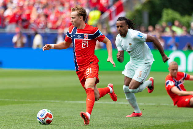 June 26, 2026; Foxborough, Massachusetts, USA; Norway forward Andreas Schjelderup (21) drives the ball forward in a FIFA World Cup, WM, Weltmeisterschaft, Fussball 2026 Group I match between Norway and France at Boston Stadium. (c) CSM - ZUMAc04_ 20260626_zma_c04_162 Copyright: xBurtxGranofskyx