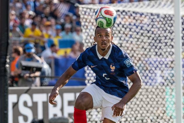 June 30, 2026, Bronx, New York, USA: Defender Jules Kounde (5) of France national team, Nationalteam controls the ball during Round of 32 elimination game between France and Sweden at New York New Jersey Stadium at Rutherford in New Jersey, USA on June 30, 2026. France won 3 - 0 and progress to Round of 16 against Paraguay. FIFA World Cup, WM, Weltmeisterschaft, Fussball 2026: Round Of 32 Fraance Vs. Sweden - ZUMAr339 20260630_znp_r339_025 Copyright: xLevxRadinx