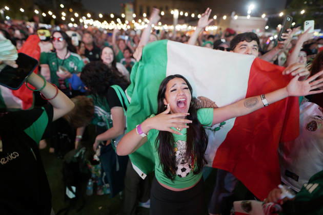Mexico defeated Ecuador 2–0, marking their first victory in a decisive match in 40 years Fans of the Mexican national team, Nationalteam gathered to support the team and celebrate the World Cup victory over Ecuador. Los Angeles California United States Copyright: AlbertoxSibaja