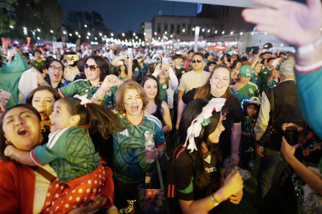 Mexico defeated Ecuador 2–0, marking their first victory in a decisive match in 40 years Fans of the Mexican national team, Nationalteam gathered to support the team and celebrate the World Cup victory over Ecuador. Los Angeles California United States Copyright: AlbertoxSibaja