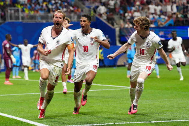 Harry Kane (England), 9, Jude Bellingham (England), 10, and Anthony Gordon (England), 18, celebrate after Kane s goal against the U.S., FIFA World Cup, Round of 32, England vs. DR Congo, Atlanta, July 1, 2026 FIFA World Cup, Round of 32, England vs. DR Congo, Atlanta, July 1, 2026 Atlanta Copyright: xEibner-Pressefoto ScottxColemanx EP_SCN