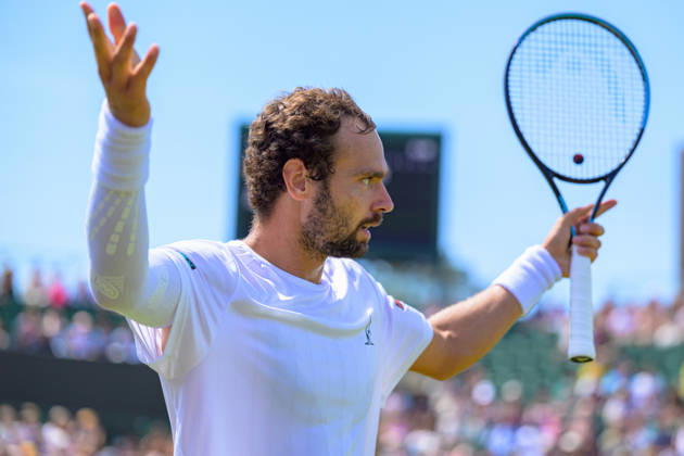 Day Five: The Championships - Wimbledon 2026 LONDON, ENGLAND JULY 03 - Roman Safiullin of Russia during Gentlemen s Single Third Round against Joao Fonseca of Brazil at The Wimbledon Lawn Tennis Championship at Wimbledon on July 03, 2026 in London, England. (Photo by Keeran Marquis) Copyright: xKeeranxMarquis Fotoarena SPPx Sportspressphoto_SPR183561
