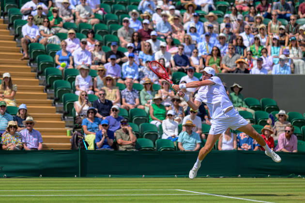 Day Five: The Championships - Wimbledon 2026 LONDON, ENGLAND JULY 03 - Joao Fonseca of Brazil during Gentlemen s Single Third Round against Roman Safiullin of Russia at The Wimbledon Lawn Tennis Championship at Wimbledon on July 03, 2026 in London, England. (Photo by Keeran Marquis) Copyright: xKeeranxMarquis Fotoarena SPPx Sportspressphoto_SPR183580