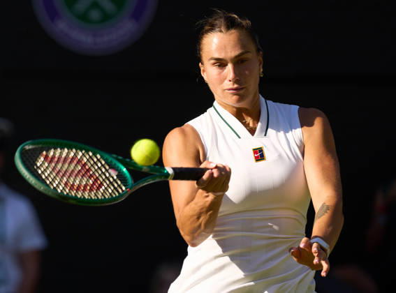 2026 Wimbledon, July 03, Day 5 LONDON, - JULY 3: Aryna Sabalenka plays a shot against Jelena Ostapenko of Latvia during their third round match at 2026 Wimbledon, July 03, Day 5 at The all England club, Wimbledon on July 3, 2026 in London, GBR. London The all England club, Wimbledon GBR Copyright: xPeterxvanxdenxBerg ISIxPhotosx 9445