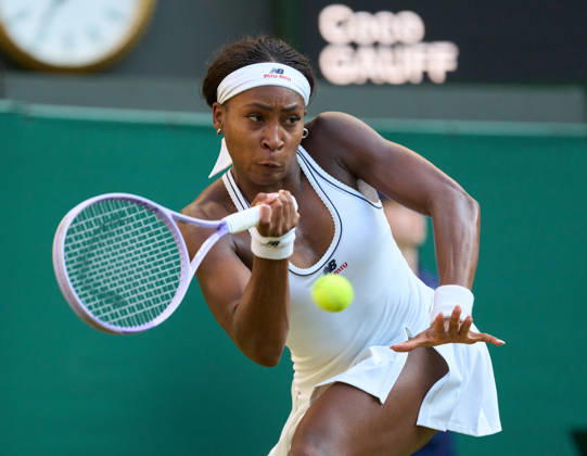 2026 Wimbledon, July 03, Day 5 LONDON, - JULY 3: Coco Gauff of the United States plays a shot against Claire Liu of the United States during their third round match at 2026 Wimbledon, July 03, Day 5 at The all England club, Wimbledon on July 3, 2026 in London, GBR. London The all England club, Wimbledon GBR Copyright: xPeterxvanxdenxBerg ISIxPhotosx 9445