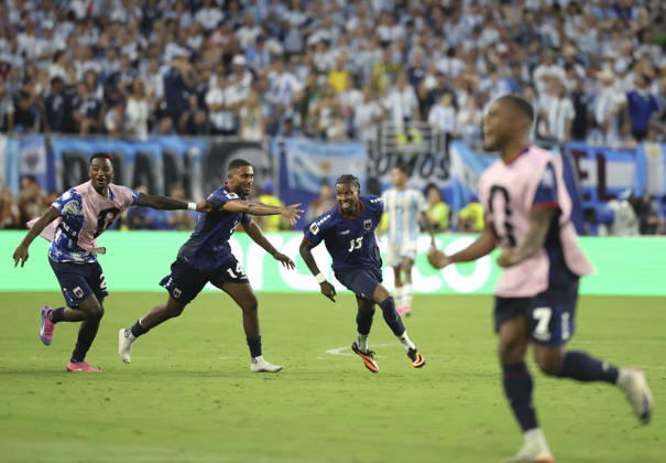 (260704) -- MIAMI, July 4, 2026 -- Sidny Lopes Cabral (No.13) of Cabo Verde celebrates scoring in the extra time during the round of 32 match between Argentina and Cabo Verde at the 2026 FIFA World Cup, WM, Weltmeisterschaft, Fussball at Miami Stadium, Miami, the United States, July 3, 2026. ) (SP)U.S.-MIAMI-FOOTBALL-FIFA WORLD CUP-ROUND OF 32-ARGENTINA VS CABO VERDE ZhangxChen