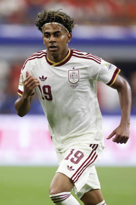 Portugal v Spain: Round of 16 - FIFA World Cup, WM, Weltmeisterschaft, Fussball 2026 Lamine Yamal of Spain running during the FIFA World Cup 2026 Round Of 16 match between Portugal and Spain at Dallas Stadium on July 6, 2026 in Arlington, United States. Arlington Dallas Stadium TX United States Copyright: xAllstarxPicturexLibraryxLtdx