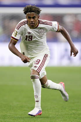 Portugal v Spain: Round of 16 - FIFA World Cup, WM, Weltmeisterschaft, Fussball 2026 Lamine Yamal of Spain running during the FIFA World Cup 2026 Round Of 16 match between Portugal and Spain at Dallas Stadium on July 6, 2026 in Arlington, United States. Arlington Dallas Stadium TX United States Copyright: xAllstarxPicturexLibraryxLtdx