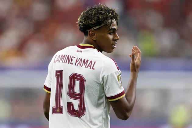 Portugal v Spain: Round of 16 - FIFA World Cup, WM, Weltmeisterschaft, Fussball 2026 Lamine Yamal of Spain back view during the FIFA World Cup 2026 Round Of 16 match between Portugal and Spain at Dallas Stadium on July 6, 2026 in Arlington, United States. Arlington Dallas Stadium TX United States Copyright: xAllstarxPicturexLibraryxLtdx