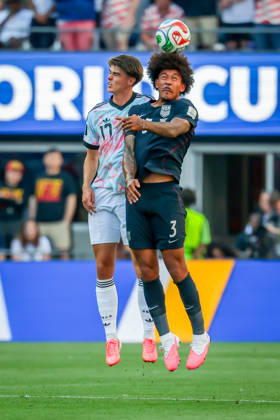 July 6, 2026, Seattle, Washington, USA: United States of America defender Chris Richards (3) and Belgium forward Charles de Ketelaere (17) during the match between USA and Belgium in the World Cup 2026 at Seattle Stadium, Seattle, Washington Seattle USA - ZUMAj111 20260706_zsp_j111_024 Copyright: xTomxJonesx