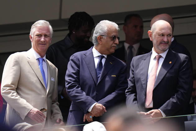 Spain v Belgium: Quarter Final - FIFA World Cup, WM, Weltmeisterschaft, Fussball 2026 Pascale Van Damme, President Belgium Football Association, King Philippe of Belgium, Shaikh Salman Bin Ebrahim Al Khalifa, FIFA Council Vice President and Rafael Louzan, President of the Royal Spanish Football Federation, attend during the FIFA World Cup 2026 Quarter Final match between Spain and Belgium at Los Angeles Stadium on July 10, 2026 in Inglewood, California. Inglewood CA United States Copyright: xJosexBretonx originalFilename:bretonhernandez-spainvbe260709_npw14.jpg