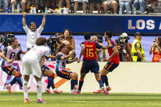 Spain Vs. Belgium FIFA World Cup, WM, Weltmeisterschaft, Fussball quarterfinal soccer match in Los Angeles, USA - 10 Jul 2026 Spain’s Mikel Merino (6) celebrates after scoring against Belgium during the FIFA World Cup quarterfinal soccer match at SoFi Stadium. Los Angeles United States Copyright: xRingoxChiux xSOPAxImagesx 20260710RC.FIFA_056