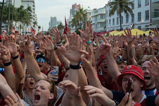 Norwegian fans perform their famous Viking Row in Miami Beach MIAMI BEACH, FLORIDA, UNITED STATES - JULY 10: Hundreds of fans chanting slogans during the rally to perform their now-famous Viking Row as part of the 2026 FIFA World Cup, WM, Weltmeisterschaft, Fussball celebrations in Miami Beach, Florida, on July 10, 2026. Jesus Olarte Anadolu Miami United States. Editorial use only. Please get in touch for any other usage. Copyright: x2026xAnadoluxJesusxOlartex