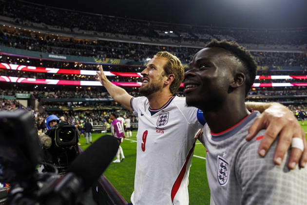 Mexico v England: Round Of 16 - FIFA World Cup, WM, Weltmeisterschaft, Fussball 2026 Mexico City, Mexico - July 5: Harry Kane (L) and Bukayo Saka of England (R) celebrate after winning the FIFA World Cup 2026 Round Of 16 match between Mexico and England at Mexico City Stadium on July 5, 2026 in Mexico City, Mexico Mexico City Mexico City Stadium Mexico Mexico Copyright: xLatinxSportxImagesx