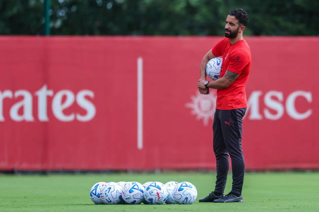 Ruben Amorim Head Coach of AC Milan looks on during Training Session AC Milan 2026 27 at Milanello in Milan, Italy Milan Milanello Milan Italy Copyright: xEPhotopressx SP24-1440-016