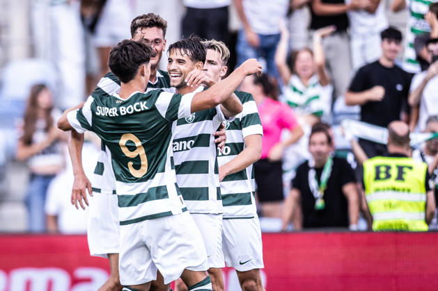 July 14, 2026, Faro, Faro, Portugal: Daniel Braganca of Sporting Clube de Portugal celebrates scoring his sides second goal of the match during the Pre-Season Firiendly match between Sporting CP and Celtic FC at Estadio do Algarve in Faro on July 14, 2026 Faro Portugal - ZUMAg283 20260714_zsp_g283_021 Copyright: xJoaoxGregoriox