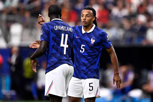 2026-07-14 France v Spain - Semi Final - FIFA World Cup, WM, Weltmeisterschaft, Fussball 2026 ARLINGTON, UNITED STATES - JULY 14: Dayot Upamecano of France, Jules Kounde of France during the Semi Final - FIFA World Cup 2026 match between France and Spain at Dallas Stadium on July 14, 2026 in Arlington, Texas. (Photo by Pablo Morano BSR Agency) Arlington United States Content not available for redistribution in The Netherlands directly or indirectly through any third parties. Copyright: xBSRxAgencyx