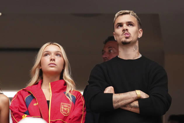 France v Spain: Semi Final - FIFA World Cup, WM, Weltmeisterschaft, Fussball 2026 Harper Beckham and Romeo Beckham are seen during the FIFA World Cup 2026 Semi Final match between France and Spain at Dallas Stadium on July 14, 2026 in Arlington, Texas. Arlington TX United States  Copyright: xJosexBretonx originalFilename:bretonhernandez-francevs260714_npKlo.jpg