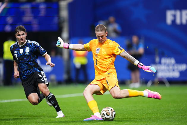 England v Argentina - FIFA World Cup, WM, Weltmeisterschaft, Fussball 2026 - Semi Finals ATLANTA, GEORGIA - JULY 15: Jordan Pickford of England kicks the ball during the 2026 FIFA World Cup semifinal match between England and Argentina at Atlanta Stadium in Atlanta, Georgia, United States, on July 15, 2026. Jose Hernandez Anadolu Georgia United States. Editorial use only. Please get in touch for any other usage.  Copyright: x2026xAnadoluxJosexHernandezx