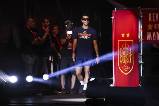ESP Spain Celebrates 2026 World Cup Champions: Mikel Merino Takes the Stage at Plaza de Cibeles in Madrid, Celebrating with His Teammates After Winning the World Cup Madrid Madrid Spain Copyright: xAlejandroxMatiasx