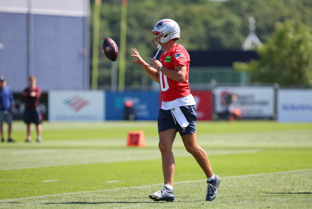 July 26, 2026; Foxborough, MA, USA; New England Patriots quarterback Drake Maye (10) participates in drills during Patriots training camp at Gillette Stadium. CSM NFL, American Football Herren, USA 2026: Patriots Training Camp JUL 26 - ZUMAc04_ 20260726_zma_c04_175 Copyright: xAnthonyxNesmithx