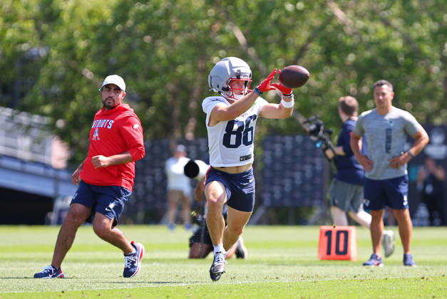 July 26, 2026; Foxborough, MA, USA; New England Patriots wide receiver Efton Chism III (86) makes a catch during Patriots training camp at Gillette Stadium. CSM NFL, American Football Herren, USA 2026: Patriots Training Camp JUL 26 - ZUMAc04_ 20260726_zma_c04_176 Copyright: xAnthonyxNesmithx