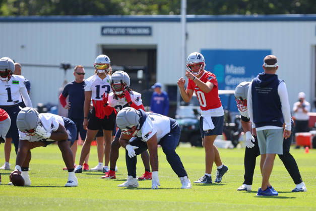 July 26, 2026; Foxborough, MA, USA; New England Patriots quarterback Drake Maye (10) participates in drills during Patriots training camp at Gillette Stadium. CSM NFL, American Football Herren, USA 2026: Patriots Training Camp JUL 26 - ZUMAc04_ 20260726_zma_c04_178 Copyright: xAnthonyxNesmithx