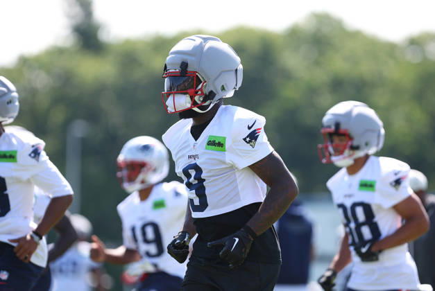 July 26, 2026; Foxborough, MA, USA; New England Patriots wide receiver Kayshon Boutte (9) warms up during Patriots training camp at Gillette Stadium. CSM NFL, American Football Herren, USA 2026: Patriots Training Camp JUL 26 - ZUMAc04_ 20260726_zma_c04_184 Copyright: xAnthonyxNesmithx