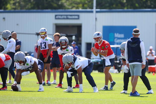 July 26, 2026; Foxborough, MA, USA; New England Patriots quarterback Drake Maye (10) participates in drills during Patriots training camp at Gillette Stadium. CSM NFL, American Football Herren, USA 2026: Patriots Training Camp JUL 26 - ZUMAc04_ 20260726_zma_c04_187 Copyright: xAnthonyxNesmithx