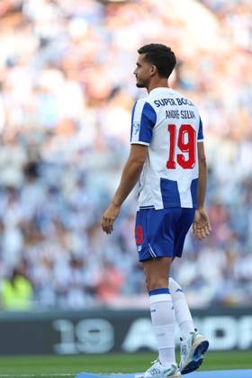 July 25, 2026, Porto, Porto, Portugal: Porto, PORTUGAL - May 16: Andre Silva of FC Porto in action during to the Primeira Liga match between FC Porto and CD Santa Clara at Estadio do Dragao on May 16, 2026 in Porto, Portugal Porto Portugal - ZUMAh Fc 20260725_zsp_e141_034 Copyright: xLuisxEirasx