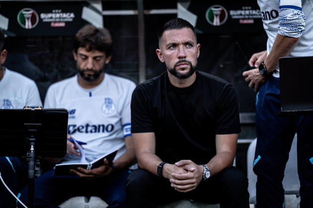 August 1, 2026, Coimbra, Coimbra, Portugal: FC Porto Head Coach Francesco Farioli during the Supertaca Final match between FC Porto and SCU Torrense at Estadio Cidade de Coimbra in Coimbra on August 01, 2026 Coimbra Portugal - ZUMAg283 20260801_zsp_g283_005 Copyright: xJoaoxGregoriox