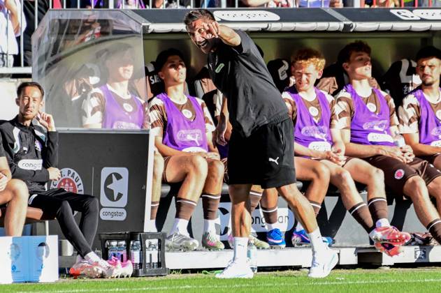 Coach Marcel Rapp, St. Pauli, Germany, Hamburg, Millerntor, soccer, 2. Bundesliga, friendly match, FC St. Pauli vs. Real Club Deportivo de A Coruna